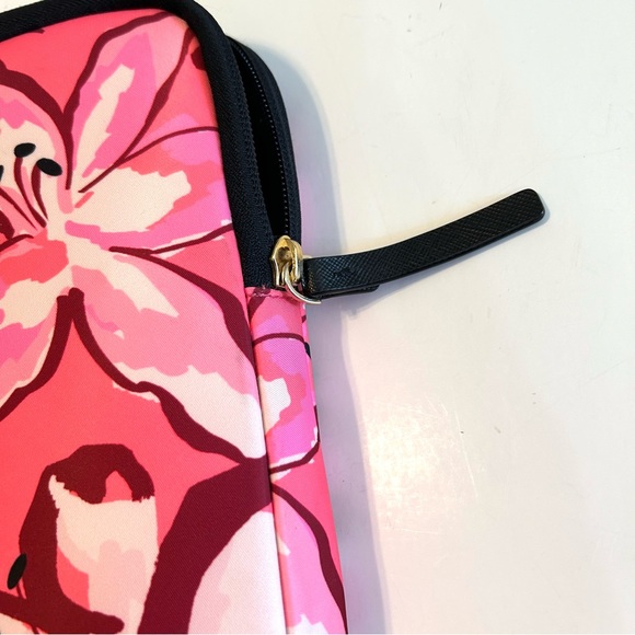 Kate Spade Neoprene Computer Sleeve for 13”. Like New - Picture 8 of 10